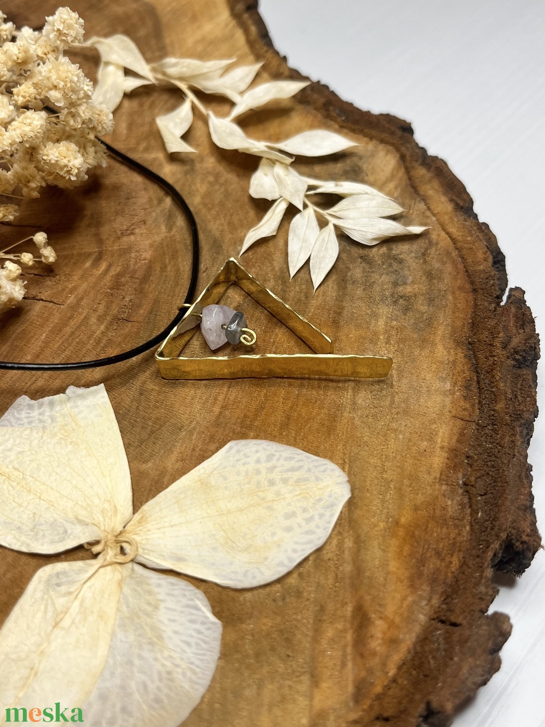 Háromszögletű nyaklánc - ékszer - nyaklánc - medálos nyaklánc - Meska.hu