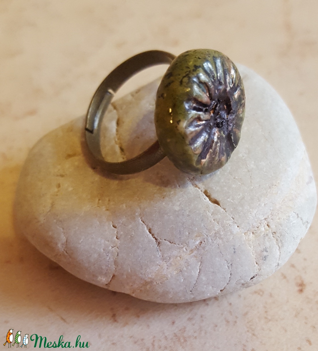 Zöld-rezes raku kerámia gyűrű (ékszer) - ékszer - gyűrű - gyöngyös gyűrű - Meska.hu