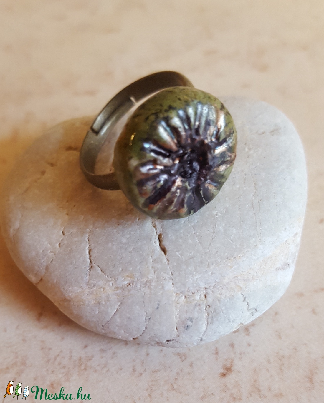 Zöld-rezes raku kerámia gyűrű (ékszer) - ékszer - gyűrű - gyöngyös gyűrű - Meska.hu