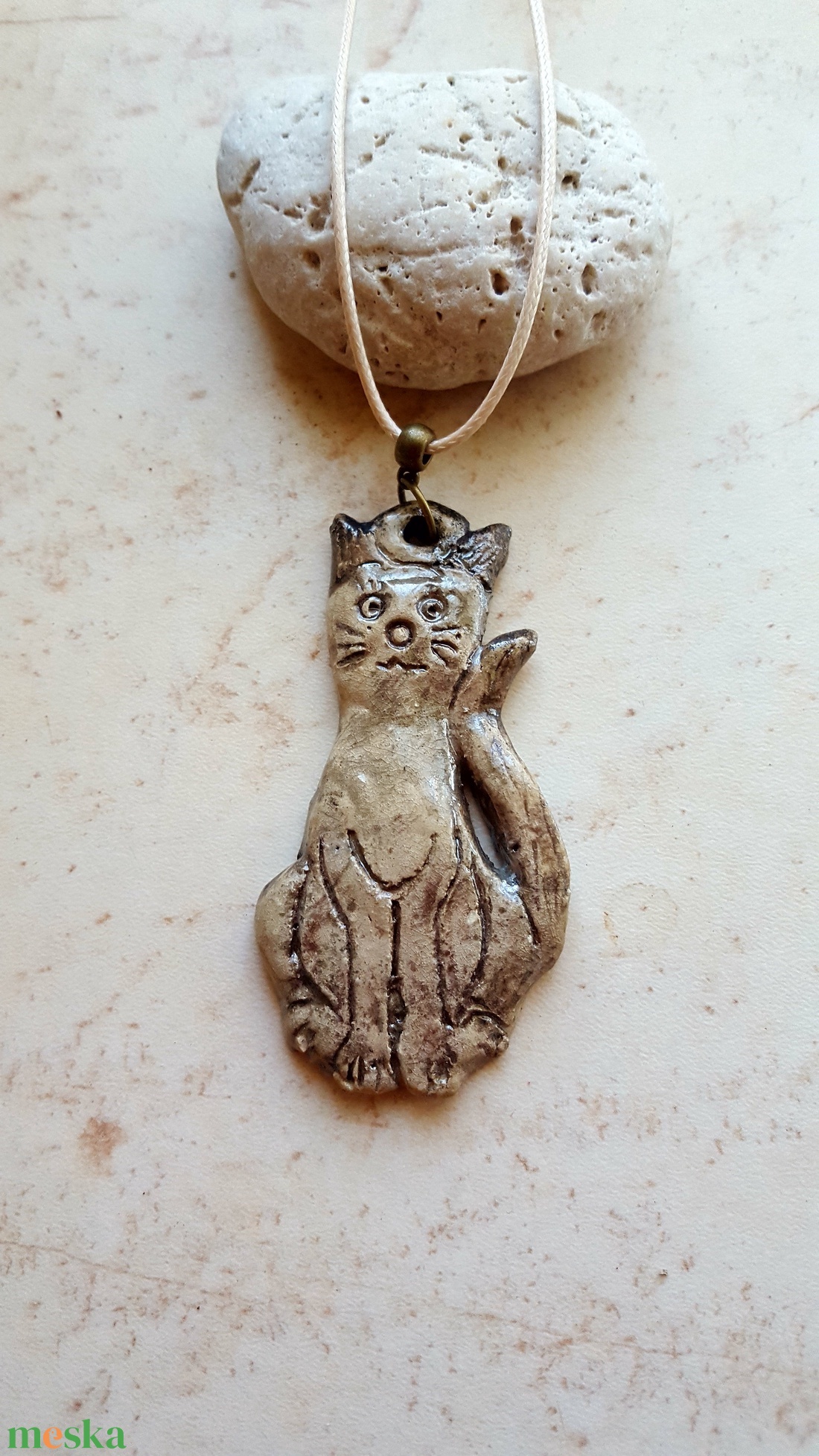 Micó a cicó raku kerámia nagy medálos nyaklánc (ékszer) - ékszer - nyaklánc - medálos nyaklánc - Meska.hu Micó a cicó raku kerámia nagy medálos nyaklánc (ékszer) - ékszer - nyaklánc - medálos nyaklánc - Meska.hu