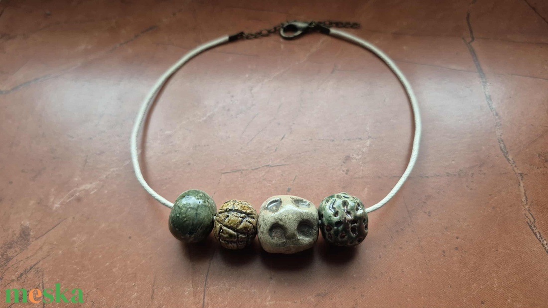 Kavicsok és gyöngyök V.  raku kerámia óriás gyöngyös nyaklánc (ékszer) - ékszer - nyaklánc - bogyós nyaklánc - Meska.hu