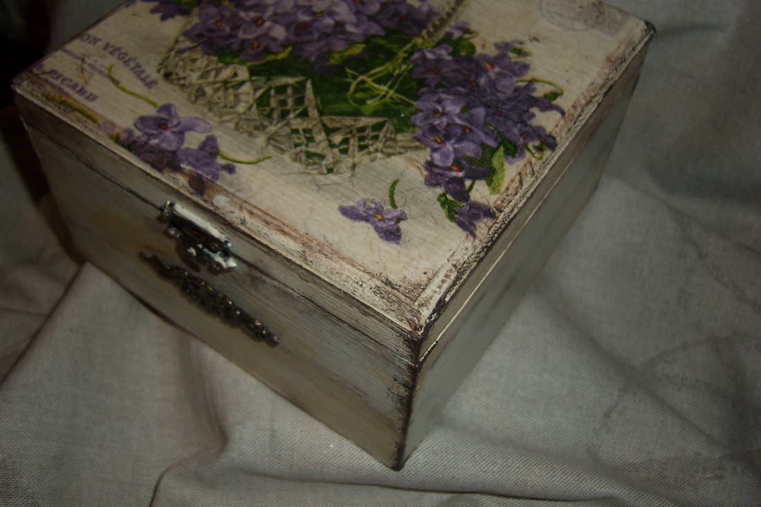 Egy kosár ibolya- nostalgia doboz, vintage doboz -  - Meska.hu