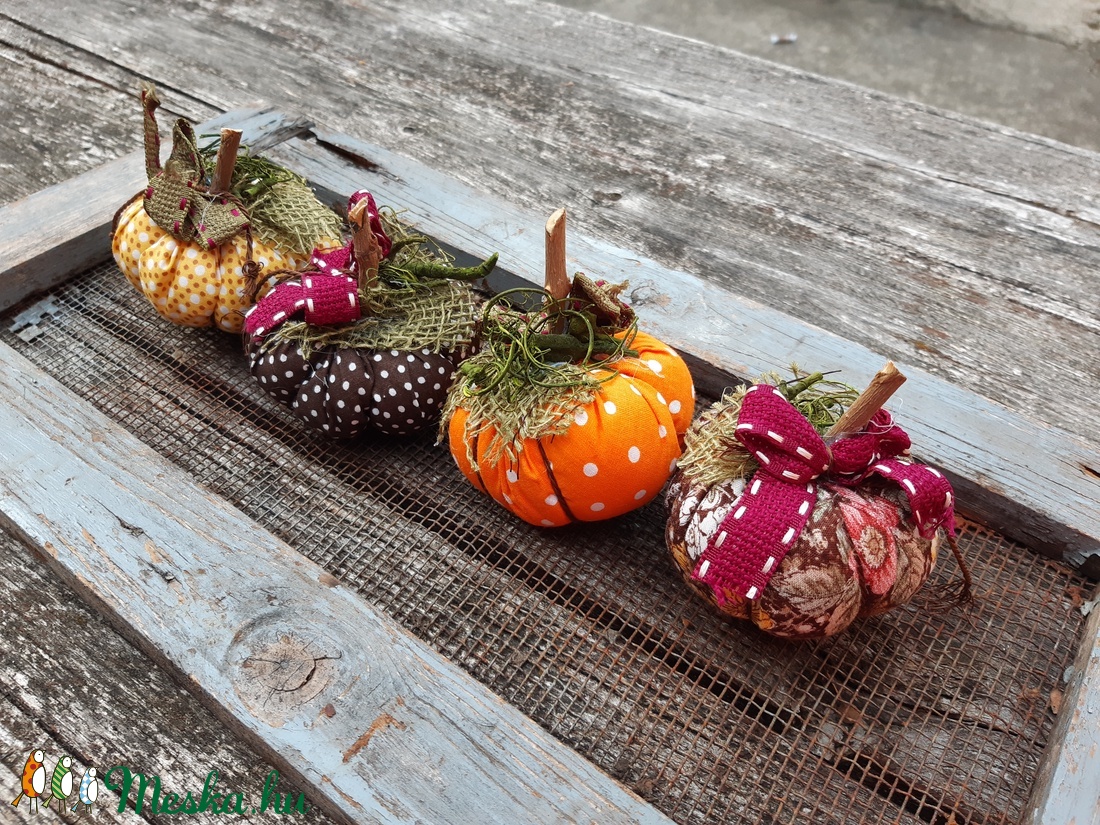 Édes Tököcskék. -4 db textil tök, dekoráció, őszi asztaldísz - otthon & életmód - dekoráció - Meska.hu