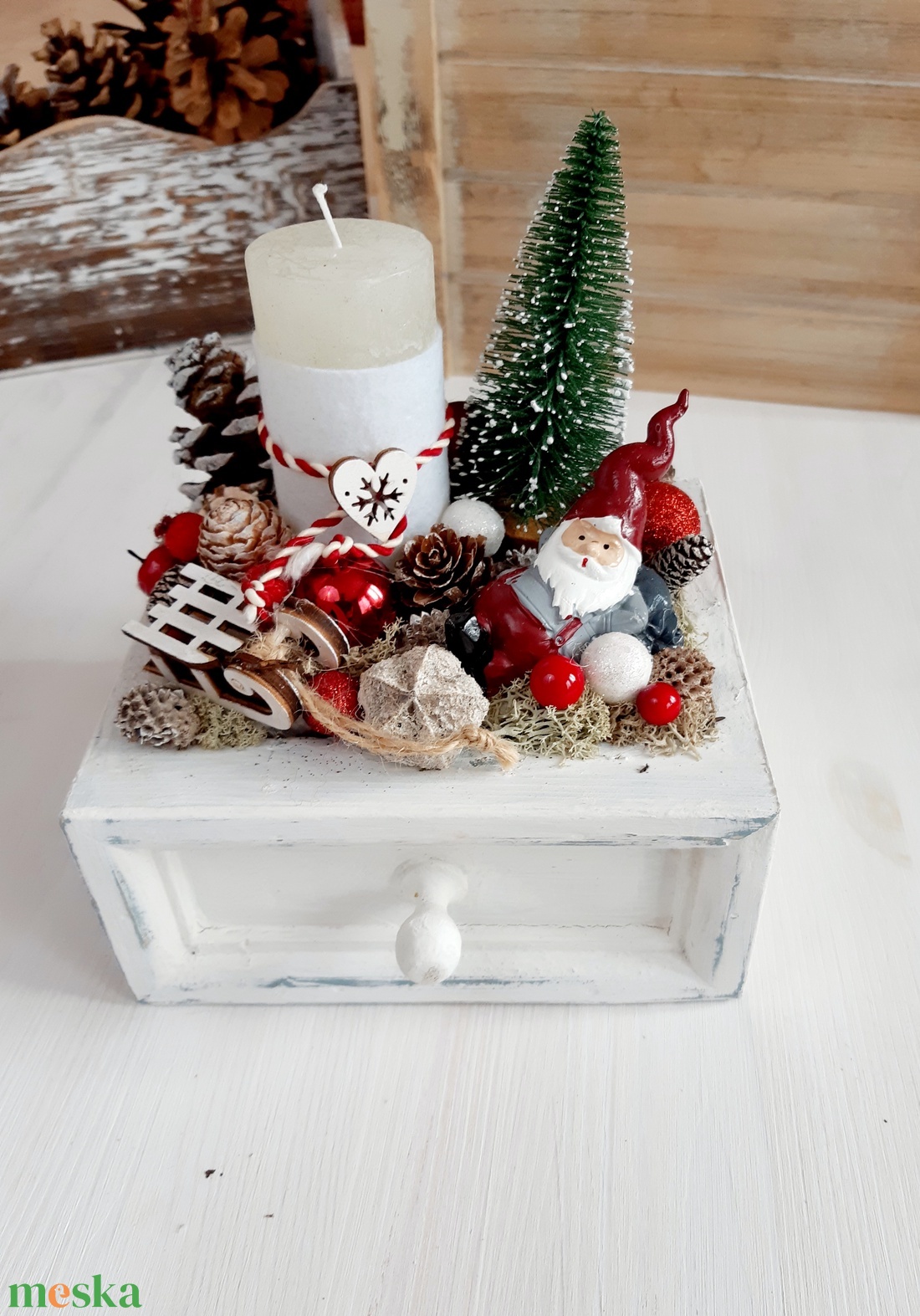 Télapós asztaldísz- karácsonyi dekoráció, gyertyás asztaldísz - karácsony - adventi díszek - adventi gyertyadíszek és koszorúdíszek - Meska.hu