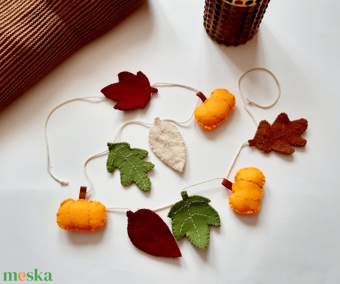 Levélfűzér - őszi dísz, dekoráció, függődísz, filcfűzér, ablakdekoráció, ajtódísz - otthon & életmód - dekoráció - halloween - halloweeni ajtódíszek és ablakdíszek - Meska.hu Levélfűzér - őszi dísz, dekoráció, függődísz, filcfűzér, ablakdekoráció, ajtódísz - otthon & életmód - dekoráció - halloween - halloweeni ajtódíszek és ablakdíszek - Meska.hu