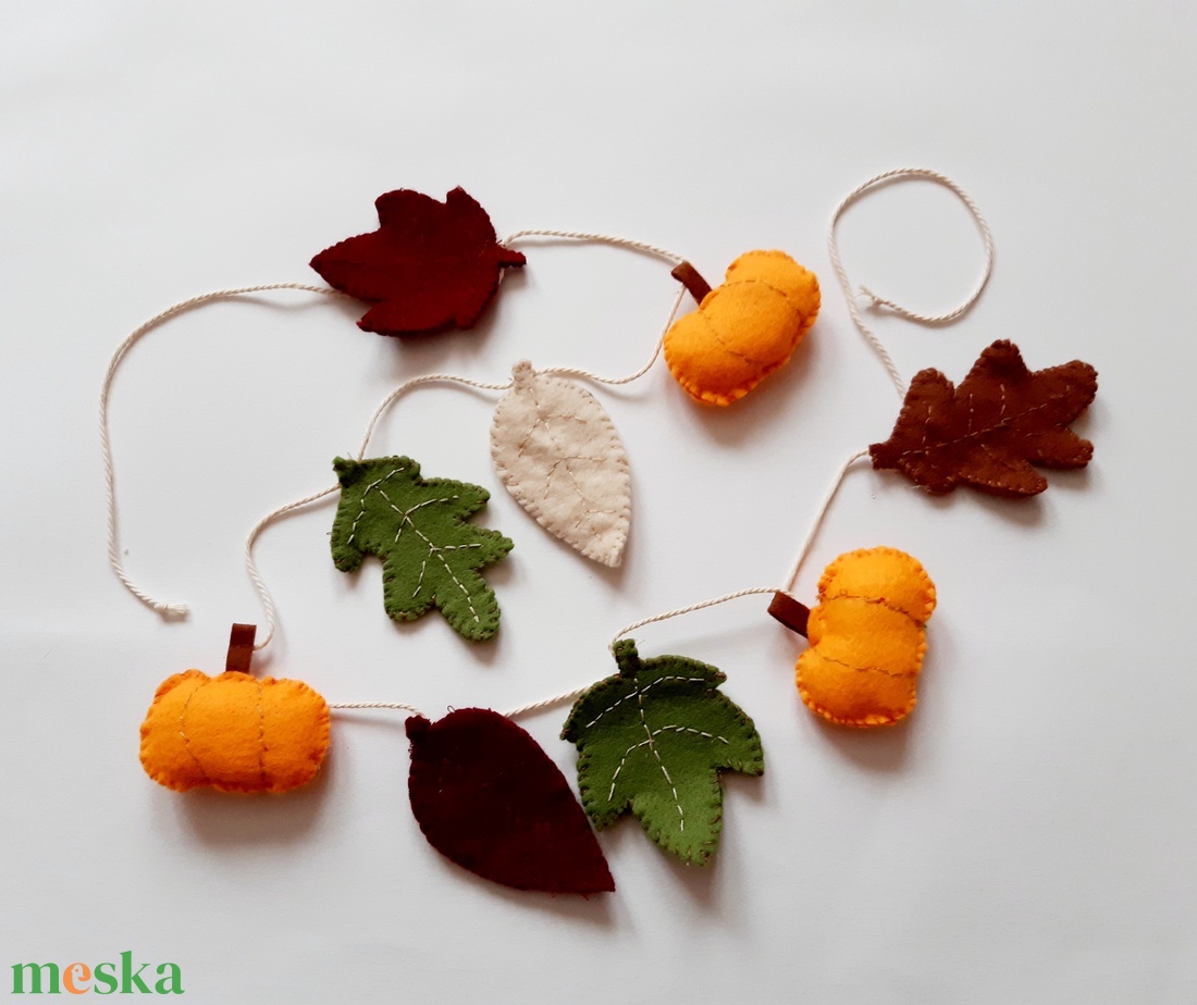 Levélfűzér - őszi dísz, dekoráció, függődísz, filcfűzér, ablakdekoráció, ajtódísz - otthon & életmód - dekoráció - halloween - halloweeni ajtódíszek és ablakdíszek - Meska.hu Levélfűzér - őszi dísz, dekoráció, függődísz, filcfűzér, ablakdekoráció, ajtódísz - otthon & életmód - dekoráció - halloween - halloweeni ajtódíszek és ablakdíszek - Meska.hu