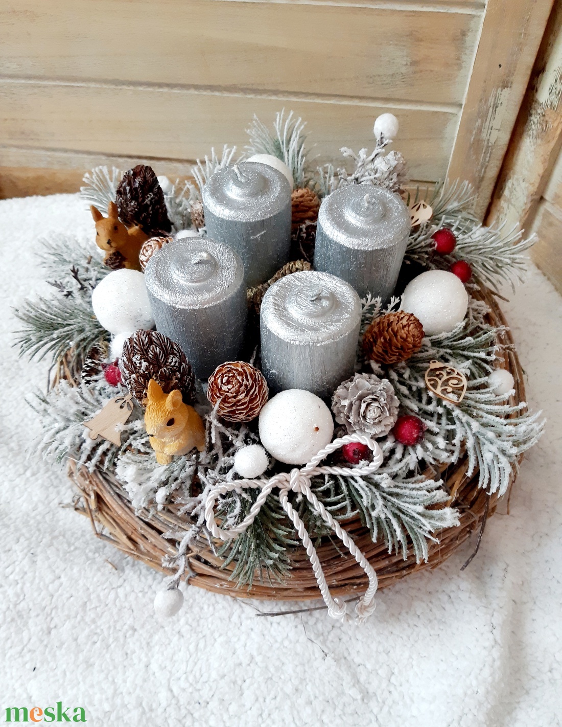 Adventi koszorú mókusokkal karácsonyi asztaldísz, dekoráció, adventi koszorú, adventi dísz - karácsony - adventi díszek - adventi koszorú - Meska.hu