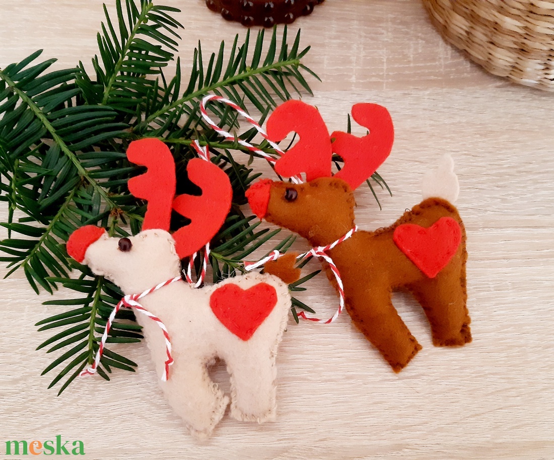 Rénszarvasok, filc díszek, karácsonyi dekoráció, dísz, 2db - karácsony - karácsonyi lakásdekoráció - karácsonyfadíszek - Meska.hu Rénszarvasok, filc díszek, karácsonyi dekoráció, dísz, 2db - karácsony - karácsonyi lakásdekoráció - karácsonyfadíszek - Meska.hu