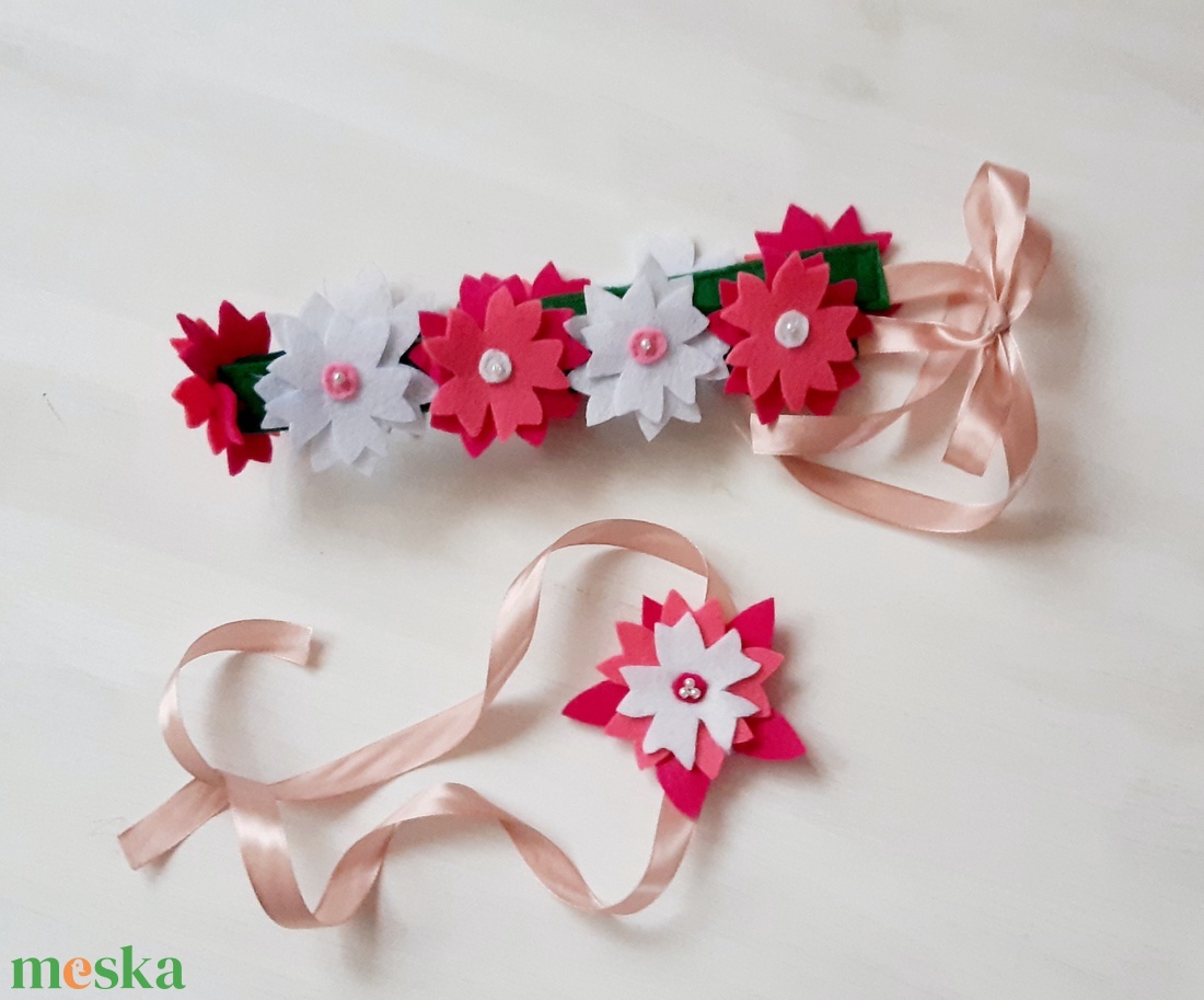 Tavasz Tündér-Rózsaszín virágos fejdísz csuklódísszel szett, gyerekek részére, farsangi jelmez kiegészítő, kellék - ruha & divat - maszk, arcmaszk - gyerek - Meska.hu Tavasz Tündér-Rózsaszín virágos fejdísz csuklódísszel szett, gyerekek részére, farsangi jelmez kiegészítő, kellék - ruha & divat - maszk, arcmaszk - gyerek - Meska.hu