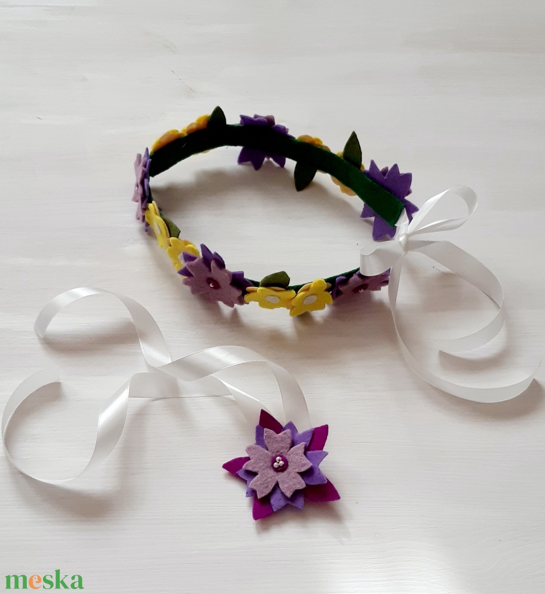 Lila- sárga virágos fejdísz és csuklódísz kislánynak sárga színű- farsangi jelmez, álarc kiegészítő Azonnal vihető! - ruha & divat - jelmez & álarc - jelmez - Meska.hu