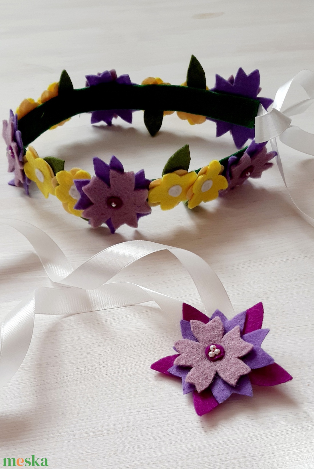 Lila- sárga virágos fejdísz és csuklódísz kislánynak sárga színű- farsangi jelmez, álarc kiegészítő Azonnal vihető! - ruha & divat - jelmez & álarc - jelmez - Meska.hu