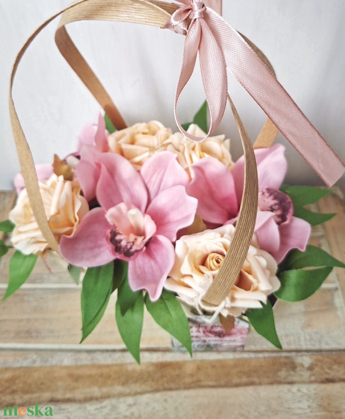 Tökéletes Pillanat! Orchideás rózsás virágtáska, táskacsokor ünnepi alkalmakra, virágdoboz, Anyák napja, Ballagás - otthon & életmód - dekoráció - virágdísz és tartó - virágbox, virágdoboz - Meska.hu Tökéletes Pillanat! Orchideás rózsás virágtáska, táskacsokor ünnepi alkalmakra, virágdoboz, Anyák napja, Ballagás - otthon & életmód - dekoráció - virágdísz és tartó - virágbox, virágdoboz - Meska.hu