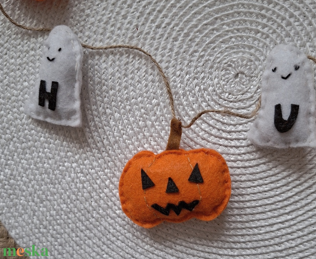 Mókás tökfejek- őszi dísz, dekoráció, függődísz, filcfűzér, ablakdekoráció, ajtódísz - otthon & életmód - dekoráció - halloween - halloweeni ajtódíszek és ablakdíszek - Meska.hu Mókás tökfejek- őszi dísz, dekoráció, függődísz, filcfűzér, ablakdekoráció, ajtódísz - otthon & életmód - dekoráció - halloween - halloweeni ajtódíszek és ablakdíszek - Meska.hu