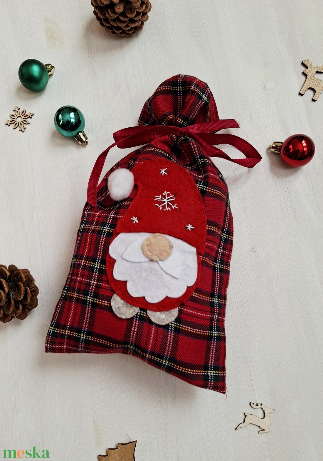 Manós Mikulás zsák- karácsonyi ajándékzsák, mikulás ajándék - karácsony - adventi díszek - adventi naptár - Meska.hu Manós Mikulás zsák- karácsonyi ajándékzsák, mikulás ajándék - karácsony - adventi díszek - adventi naptár - Meska.hu