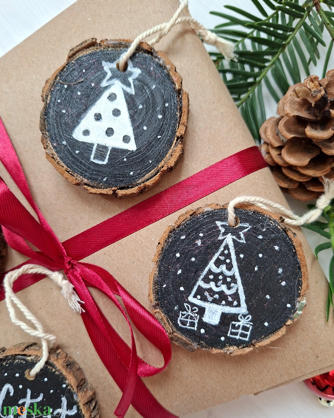 Let it snow! Karácsonyi fakorongok 4db, ajándékkísérők - karácsony - karácsonyi lakásdekoráció - karácsonyfadíszek - Meska.hu