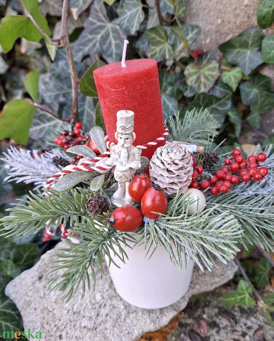 Diótörő piros gyertyás asztaldísz - karácsony - adventi díszek - adventi gyertyadíszek és koszorúdíszek - Meska.hu