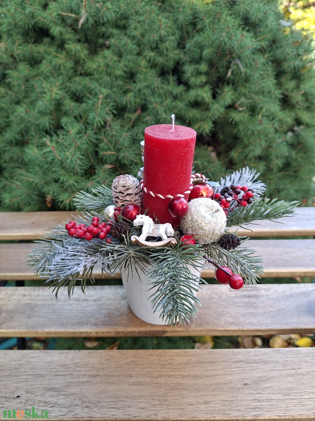 Diótörő piros gyertyás asztaldísz - karácsony - adventi díszek - adventi gyertyadíszek és koszorúdíszek - Meska.hu