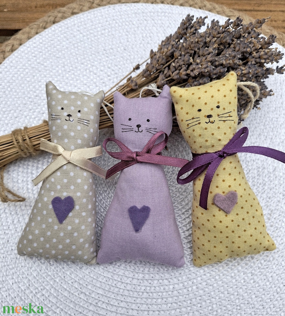 Levendula cicák 3db, illatzsákok, illatpárnák levendulavirággal töltve - otthon & életmód - gyertya, illat, aroma - illatzsák - Meska.hu