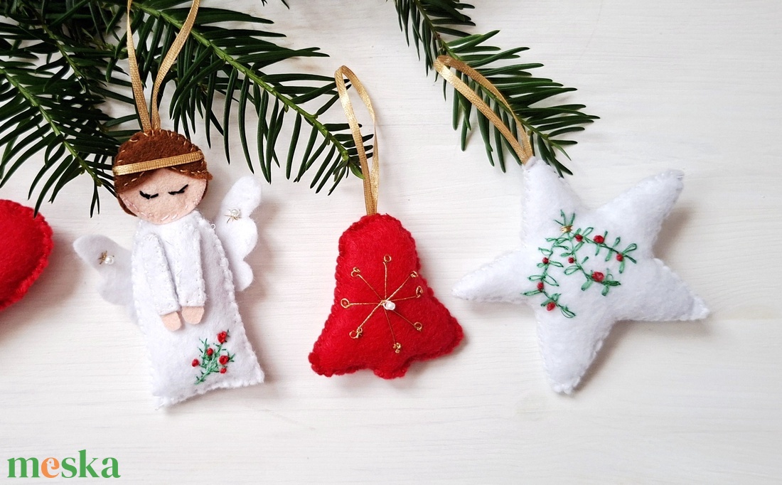 Karácsonyi hímzett filc díszek-4db angyal, csillag, csengő, szív  - karácsony - karácsonyi lakásdekoráció - karácsonyfadíszek - Meska.hu