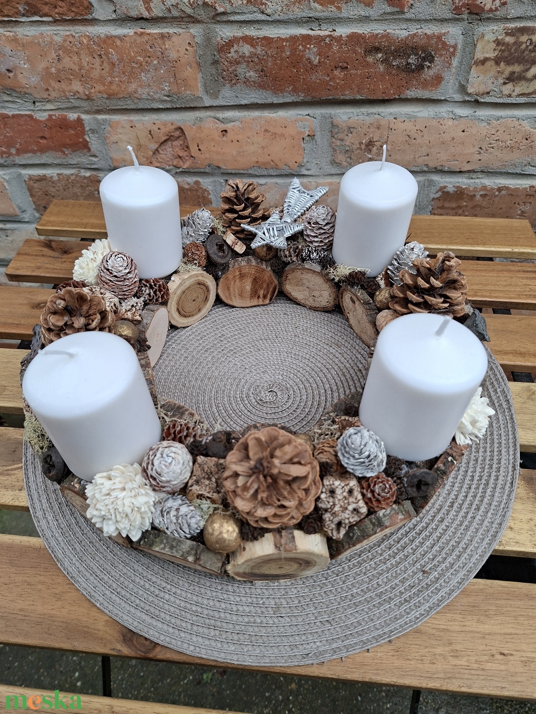 Adventi koszorú- faszeletes, tobozdíszekkel,adventi dísz, karácsonyi asztaldísz nagy méretű - karácsony - adventi díszek - adventi koszorú - Meska.hu