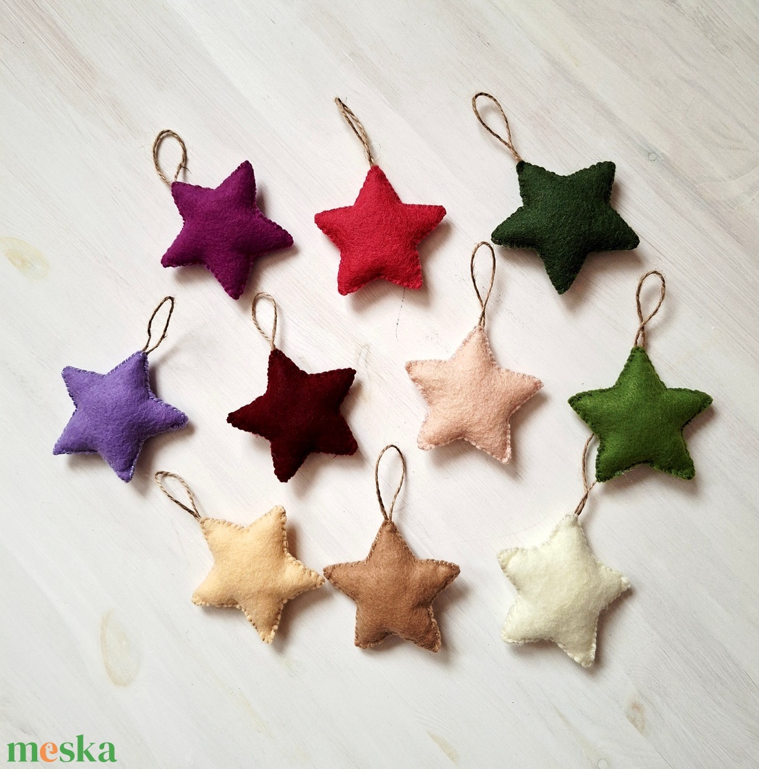 Színes gyapjúfilc csillagok 10db- karácsonyfadísz, ajándékkísérő, dekoráció - karácsony - karácsonyi lakásdekoráció - karácsonyfadíszek - Meska.hu
