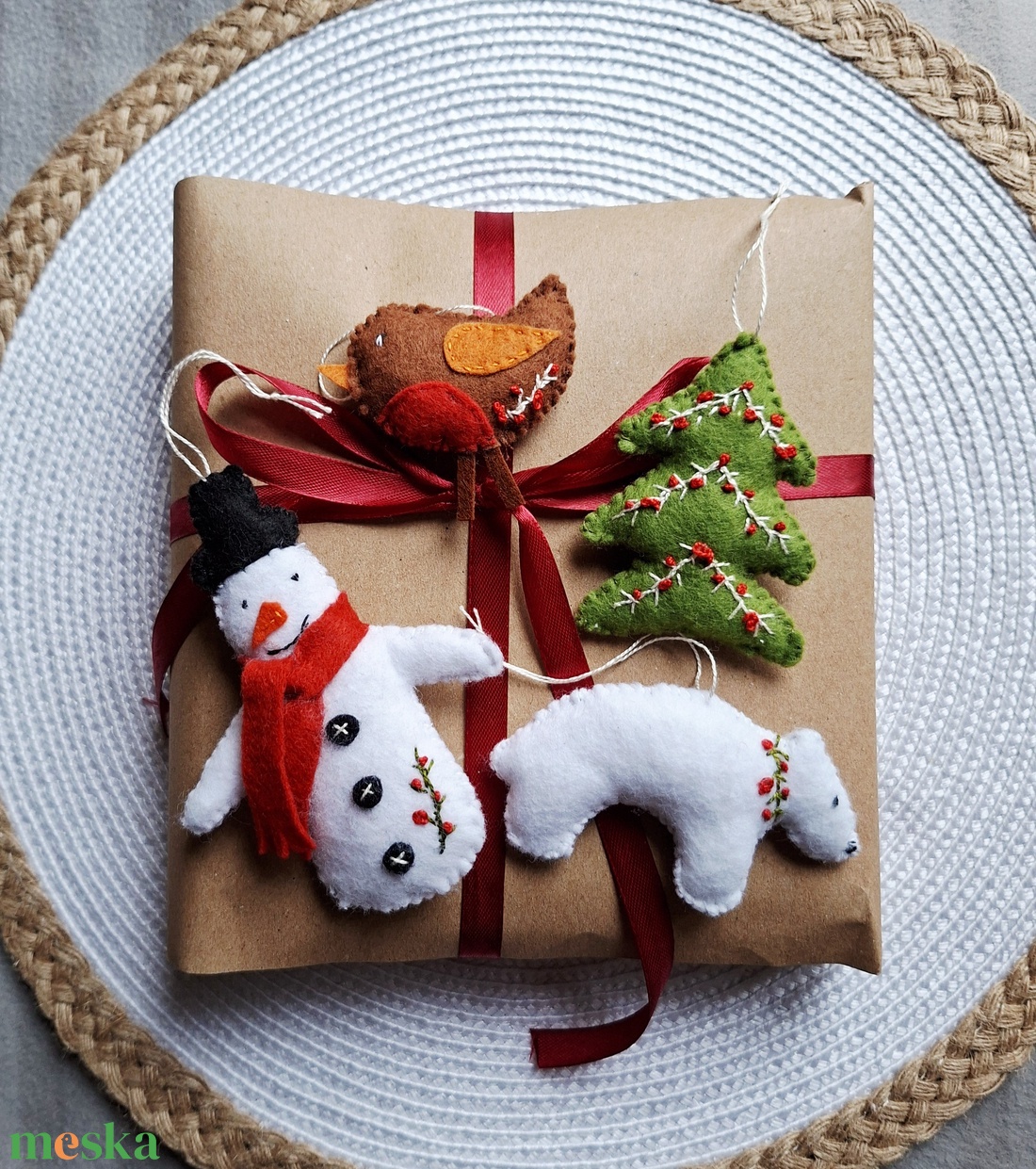  Karácsonyi erdő 4 db filc szett, karácsonyi dekoráció, függődíszek  - karácsony - karácsonyi lakásdekoráció - karácsonyfadíszek - Meska.hu