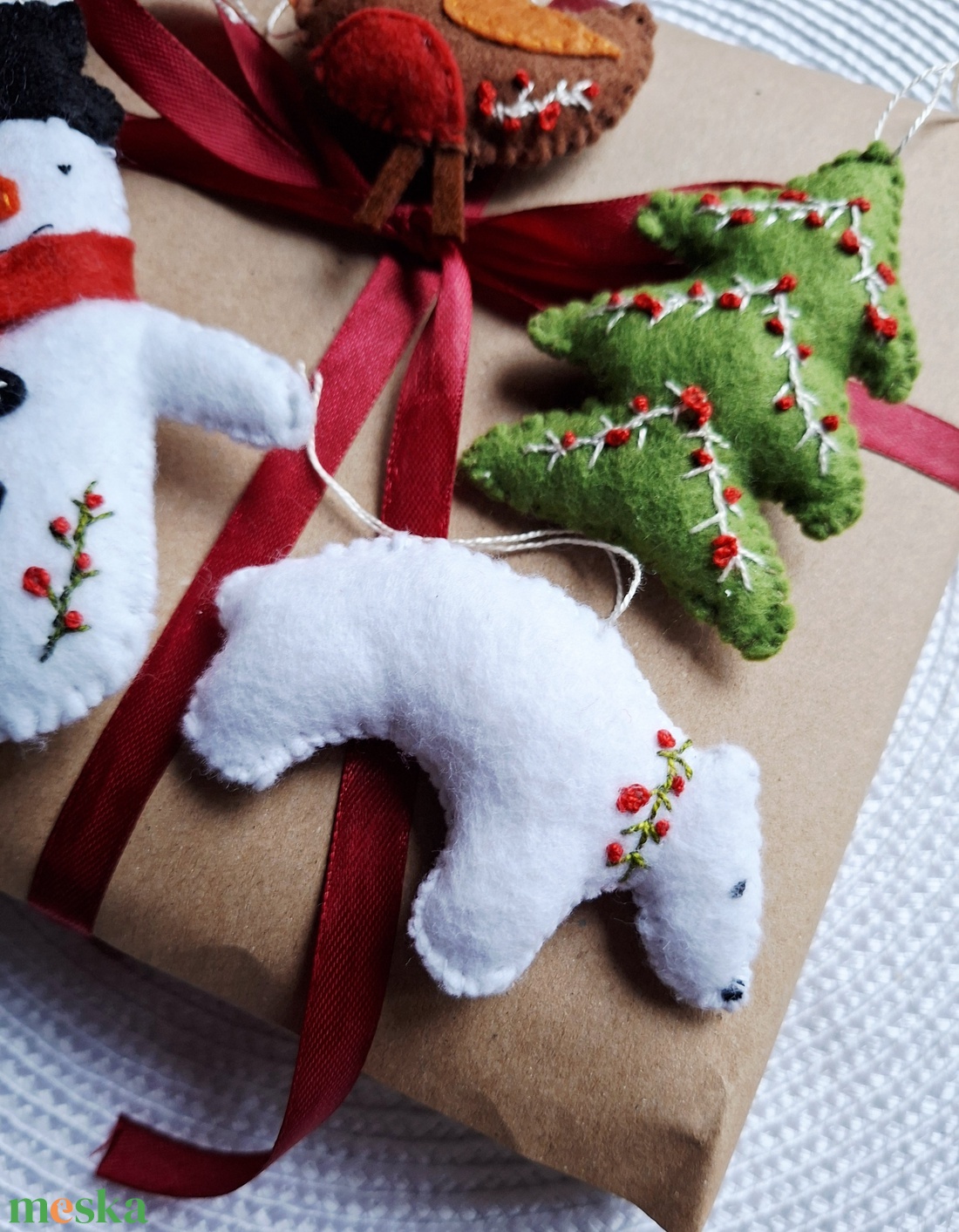  Karácsonyi erdő 4 db filc szett, karácsonyi dekoráció, függődíszek  - karácsony - karácsonyi lakásdekoráció - karácsonyfadíszek - Meska.hu