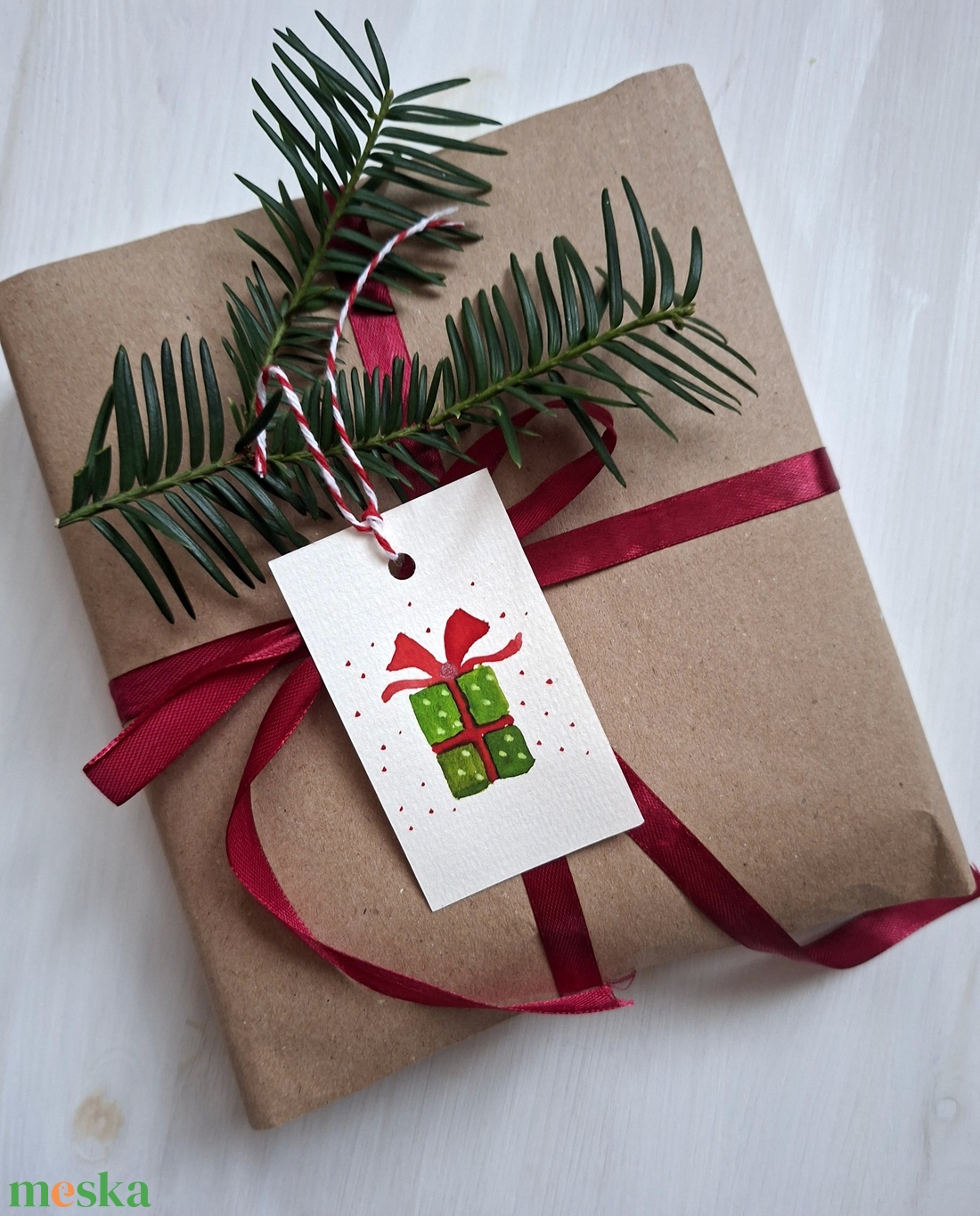 Karácsonyi díszben- 6db- kézzel festett karácsonyi ajándékkísérő, dekoráció - karácsony - karácsonyi lakásdekoráció - karácsonyfadíszek - Meska.hu