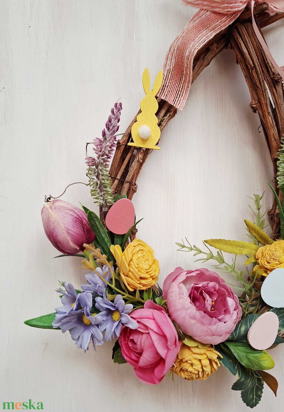 Virágok  venyige tojáskoszorún- húsvéti ajtódísz, kopogtató, tavaszi dekoráció - otthon & életmód - dekoráció - ajtó- és ablak dekoráció - ajtódísz & kopogtató - Meska.hu