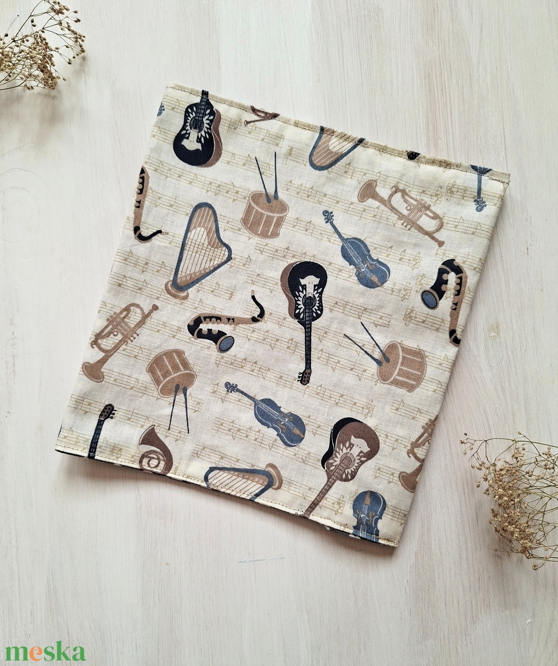 Hangszeres könyvborító, jegyzetfüzet borító, textil borító - otthon & életmód - papír, írószer - könyv- és füzetborító - Meska.hu