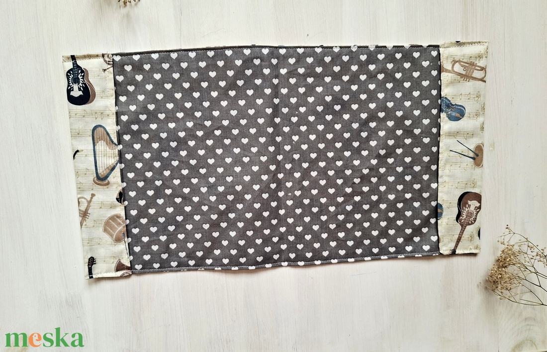 Hangszeres könyvborító, jegyzetfüzet borító, textil borító - otthon & életmód - papír, írószer - könyv- és füzetborító - Meska.hu