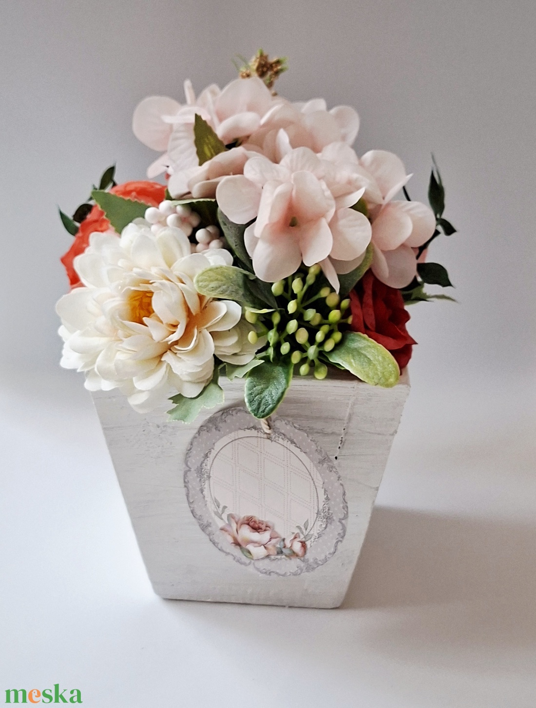 Vegyes virágok, Fakaspós virágdísz - otthon & életmód - dekoráció - asztal és polc dekoráció - asztaldísz - Meska.hu