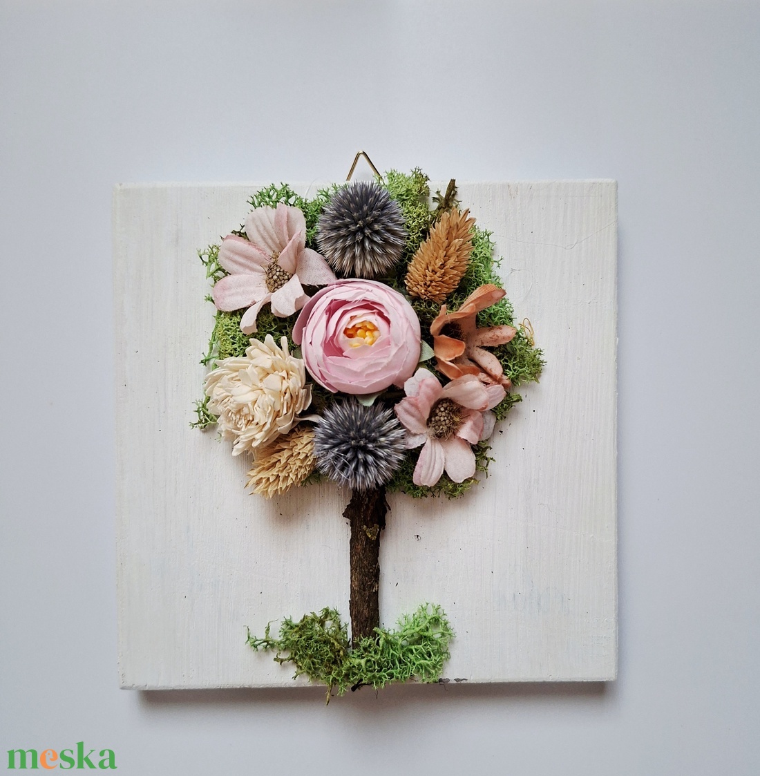 Életfa- fatáblás kép természetes anyagokból, ajándékba, ballagásra, ünnepi alkalmakra Azonnal vihető! - otthon & életmód - dekoráció - fali és függő dekoráció - függődísz - Meska.hu