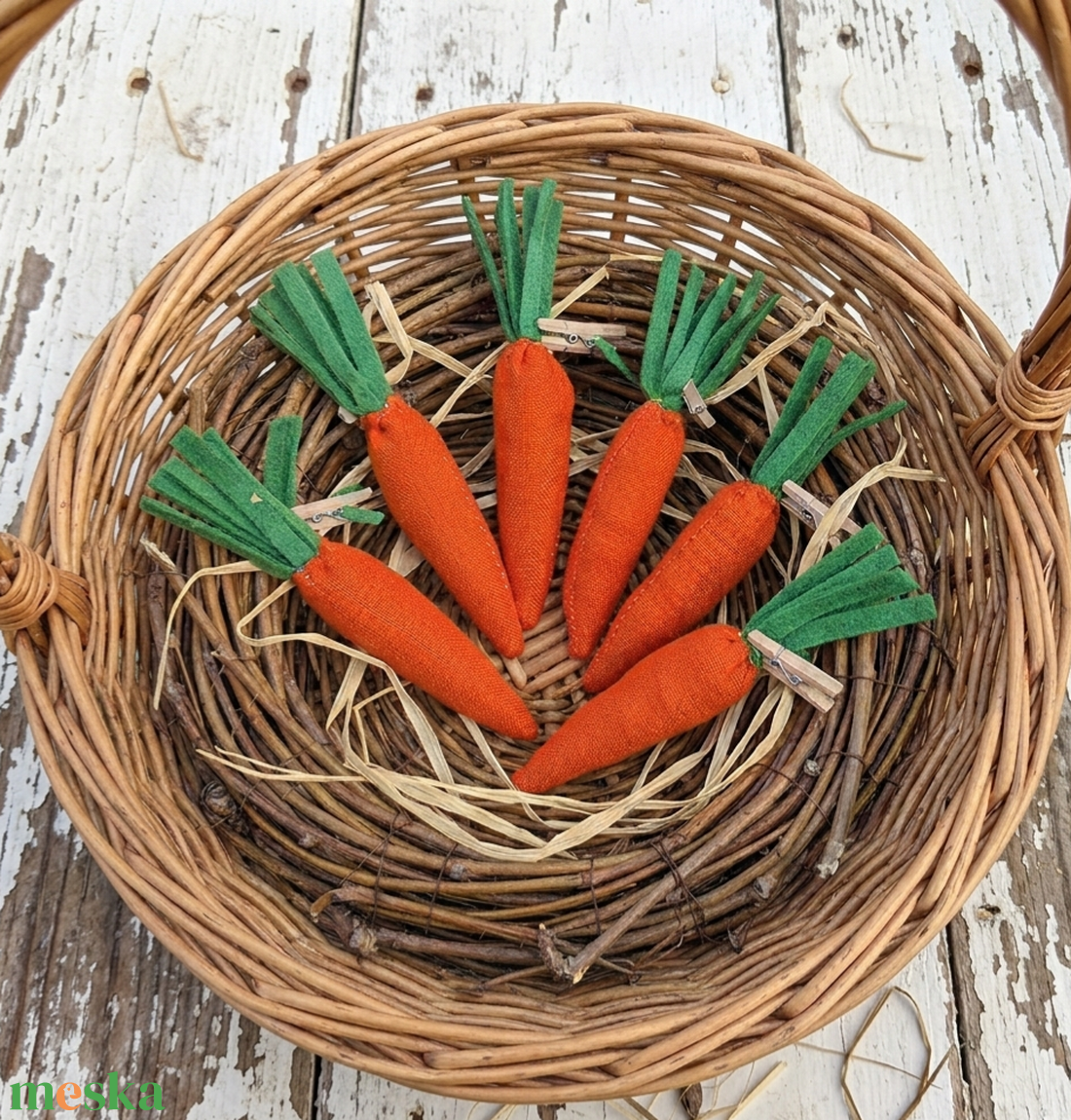 A nyuszik kedvence, Dekor kis répák- húsvéti függődíszek, tavaszi dekoráció - otthon & életmód - dekoráció - fali és függő dekoráció - függődísz - Meska.hu