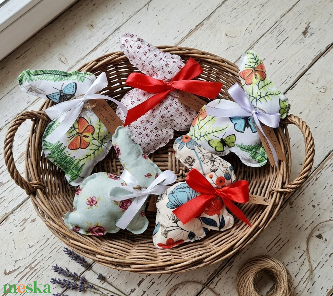 Boldog nagy masnis nyuszik húsvétra , tavaszi dekoráció, ajándéknak - ünnepi díszek, dekorációk - húsvéti díszek és dekorációk - húsvéti asztaldíszek - Meska.hu