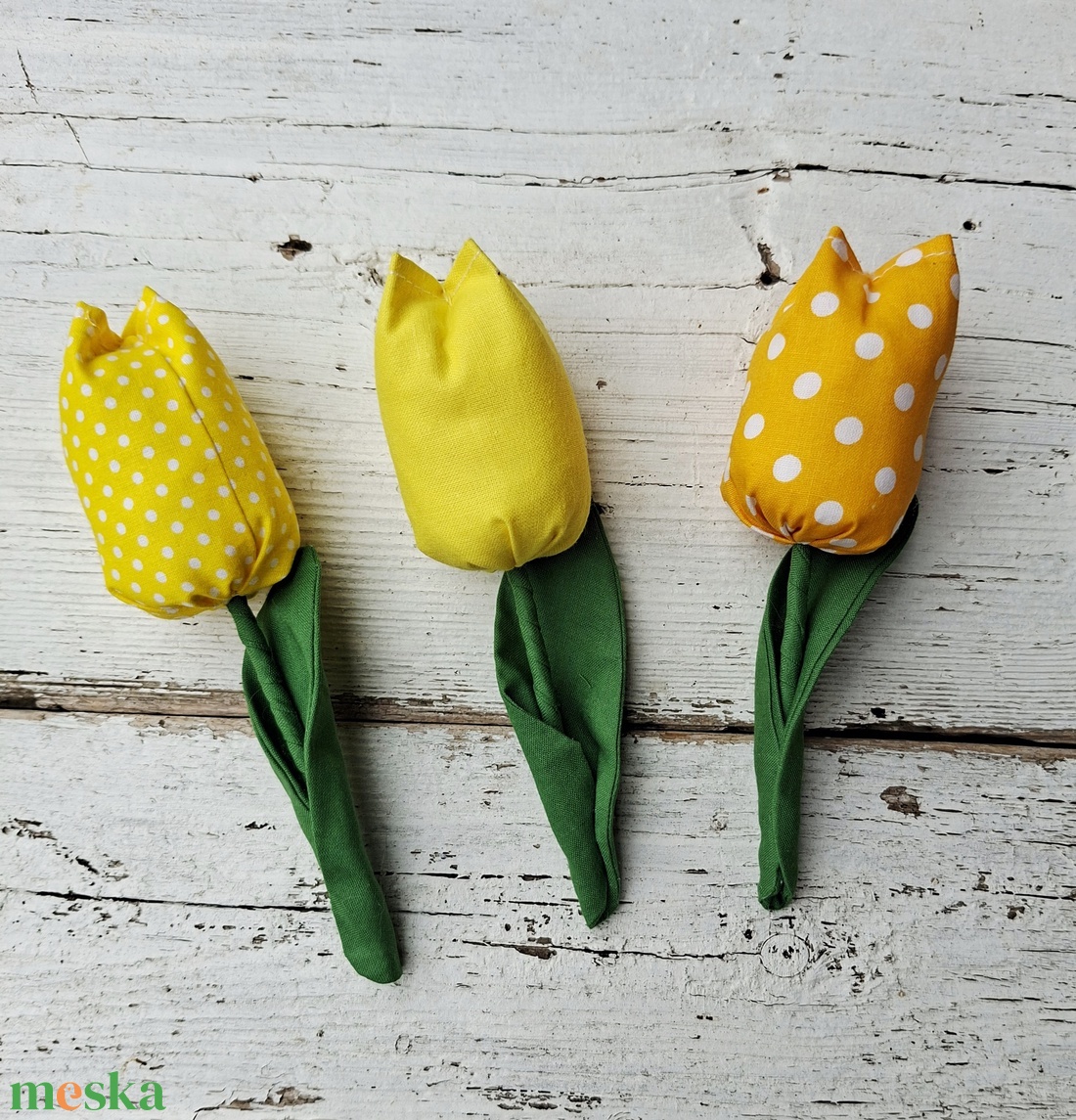Mini sárga textil tulipánok 3 db- lakásdekoráció, húsvéti dísz ajándékba, asztaldísz Azonnal vihető! - ünnepi díszek, dekorációk - húsvéti díszek és dekorációk - húsvéti tojásfadíszek - Meska.hu