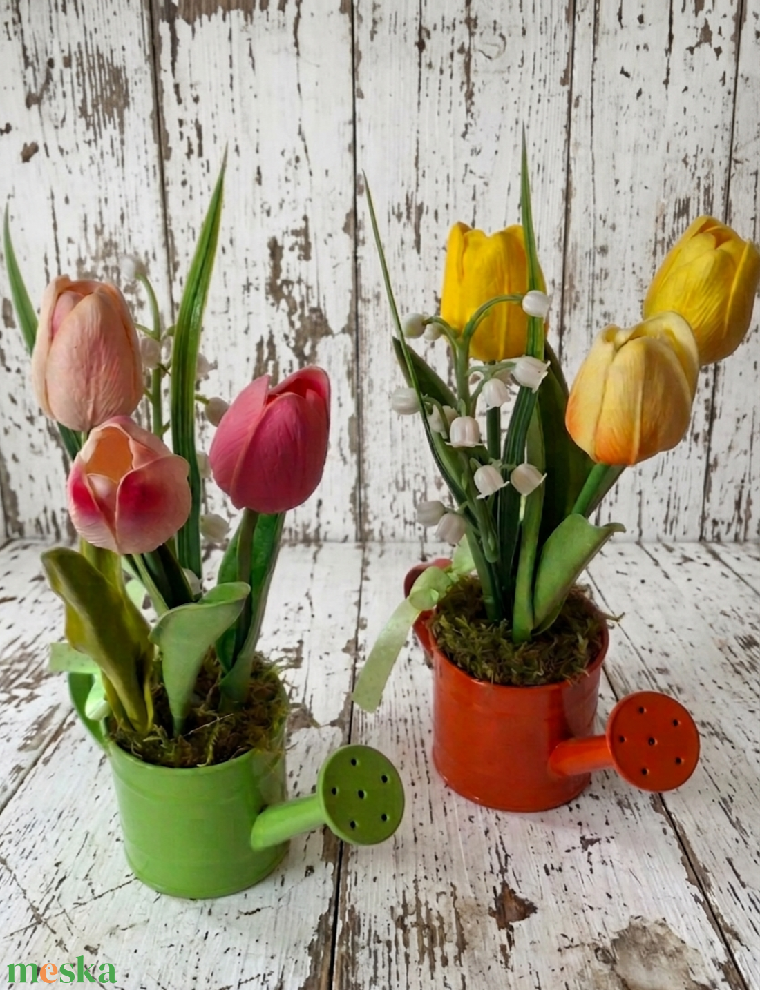 Tulipános  kannák- tavaszi dekoráció, asztaldísz,  anyáknapja, pedagógusnak, ajándékba - otthon & életmód - virágdekoráció - virágdíszek - asztali virágdísz - Meska.hu