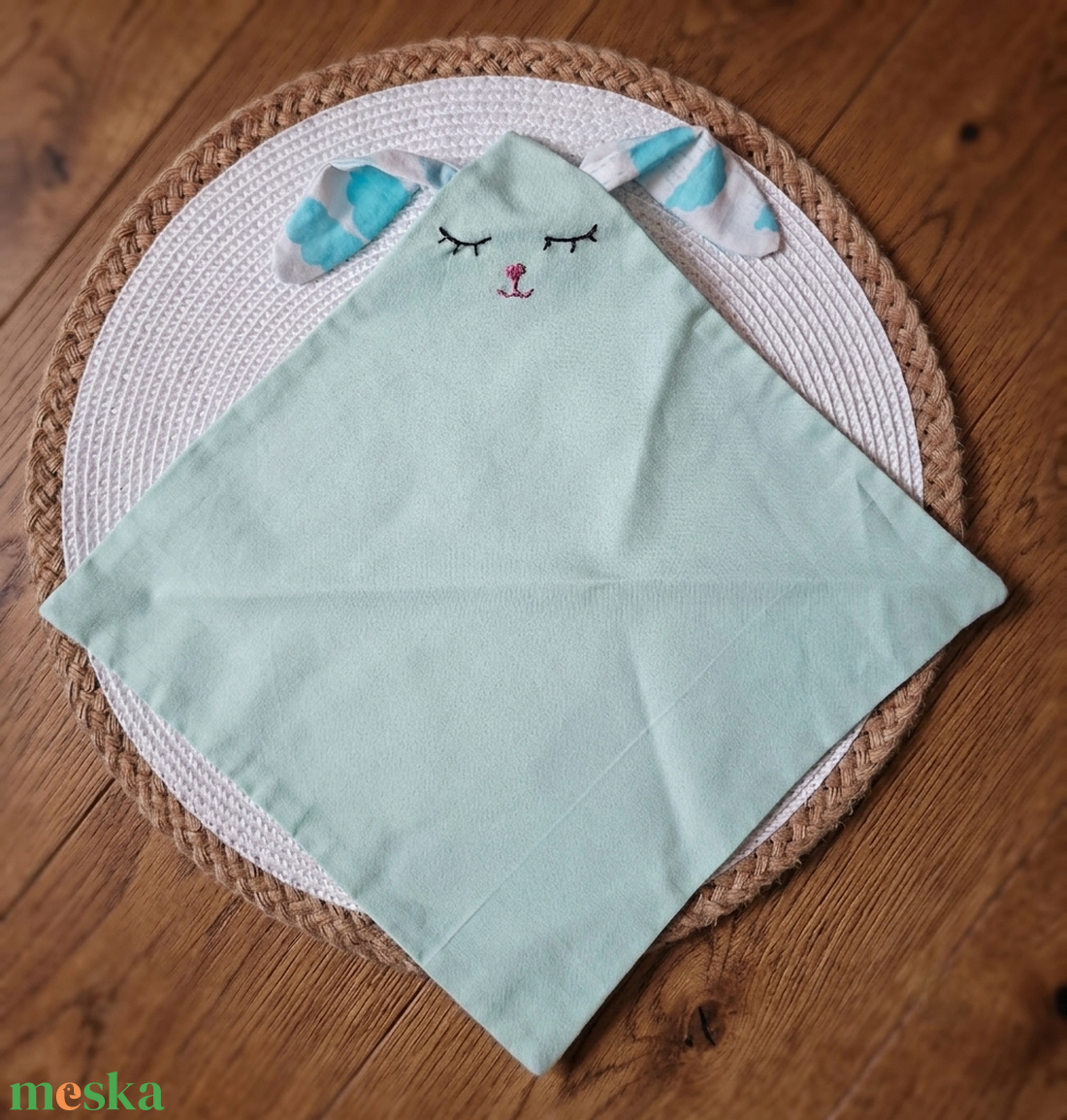 Nyunyóka, Nyuszi kendő, 27cm menta kisfelhős füllel babajáték - baba - mama - baba játékok - szundikendő, alvóka - Meska.hu