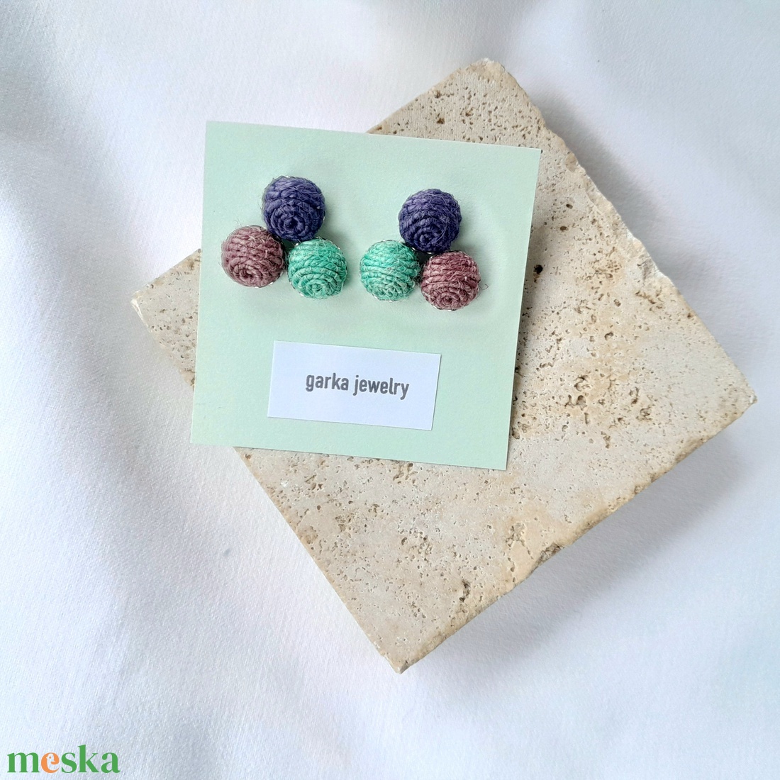 Fülbevaló, színes bogyókkal - ékszer - fülbevaló - pötty fülbevaló - Meska.hu