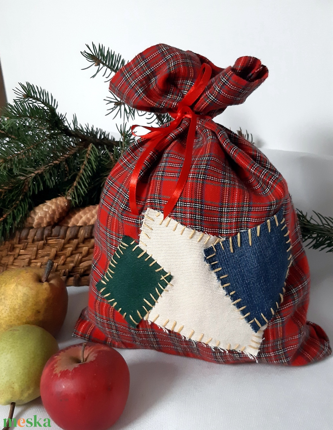 Textil mikulászsák kézzel rávarrt foltokktal - karácsony - mikulás - mikulás zsák, zokni, csizma - Meska.hu Textil mikulászsák kézzel rávarrt foltokktal - karácsony - mikulás - mikulás zsák, zokni, csizma - Meska.hu