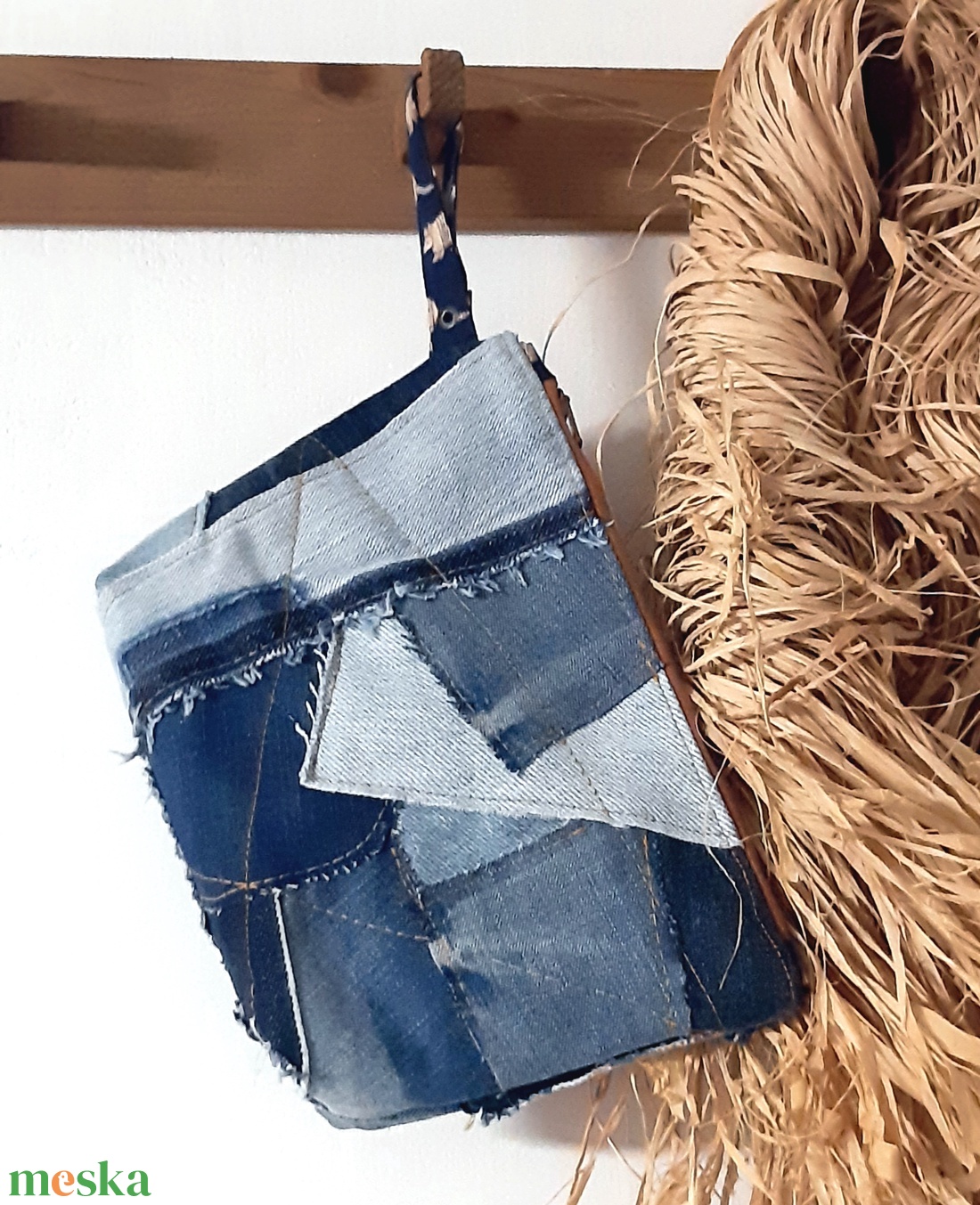 Farmert és a bohém stílust kedvelőknek, folt hátán folt farmer neszeszer, autóstáska, patchwork táskarendező - táska & tok - neszesszer - Meska.hu Farmert és a bohém stílust kedvelőknek, folt hátán folt farmer neszeszer, autóstáska, patchwork táskarendező - táska & tok - neszesszer - Meska.hu
