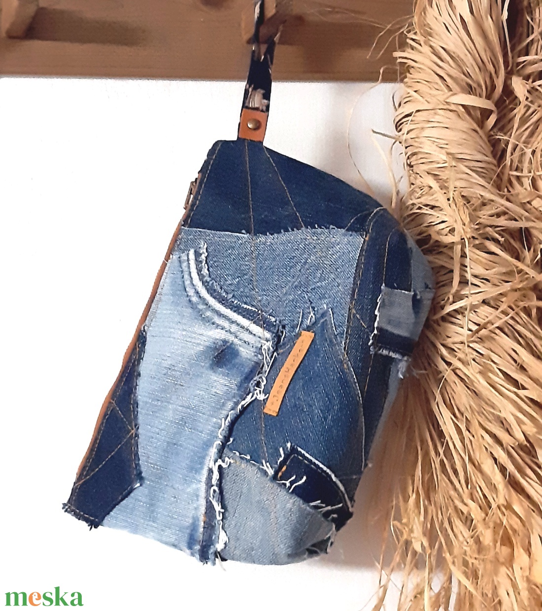 Farmert és a bohém stílust kedvelőknek, folt hátán folt farmer neszeszer, autóstáska, patchwork táskarendező - táska & tok - neszesszer - Meska.hu Farmert és a bohém stílust kedvelőknek, folt hátán folt farmer neszeszer, autóstáska, patchwork táskarendező - táska & tok - neszesszer - Meska.hu