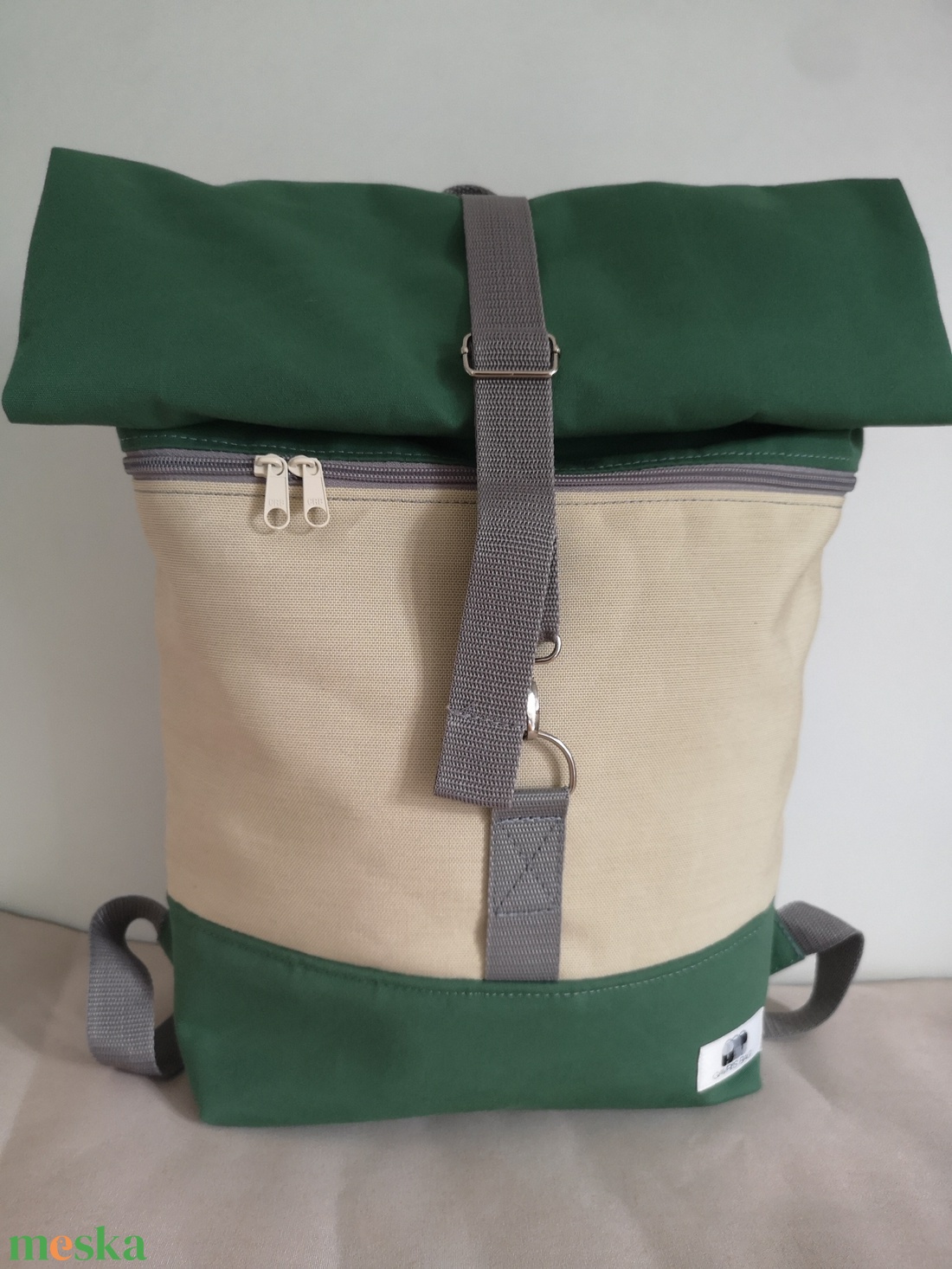 Zöld-beige vízálló rolltop hátizsák - táska & tok - hátizsák - roll top hátizsák - Meska.hu Zöld-beige vízálló rolltop hátizsák - táska & tok - hátizsák - roll top hátizsák - Meska.hu