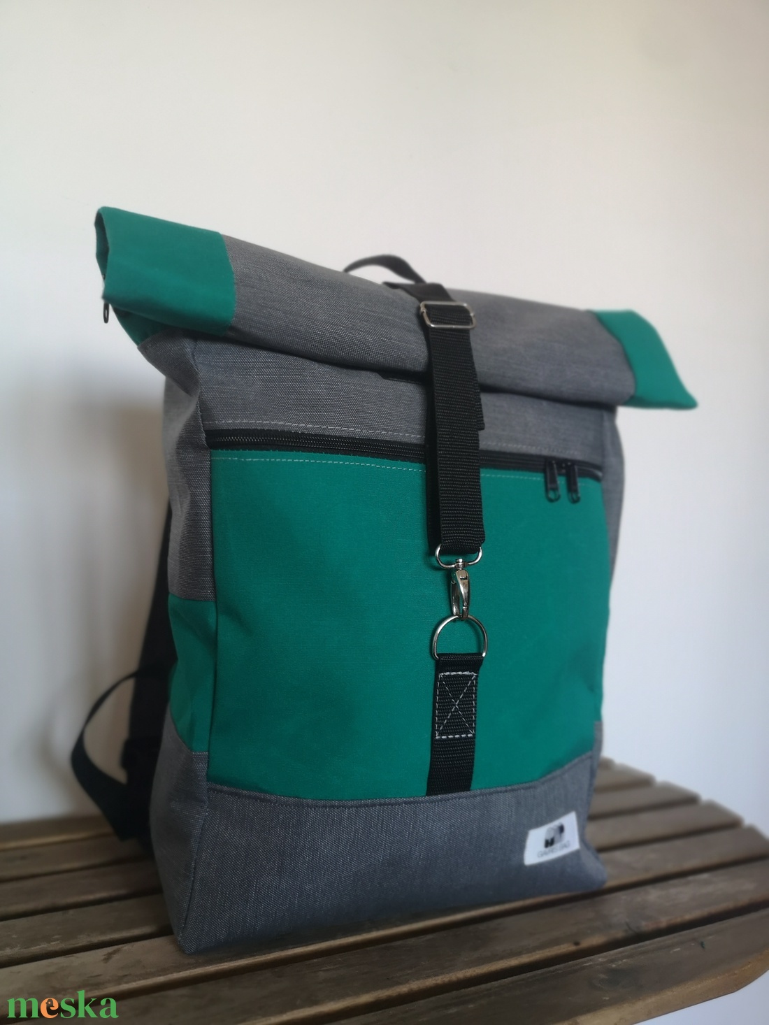 Zöld-szürke vízálló rolltop hátizsák - táska & tok - hátizsák - roll top hátizsák - Meska.hu Zöld-szürke vízálló rolltop hátizsák - táska & tok - hátizsák - roll top hátizsák - Meska.hu