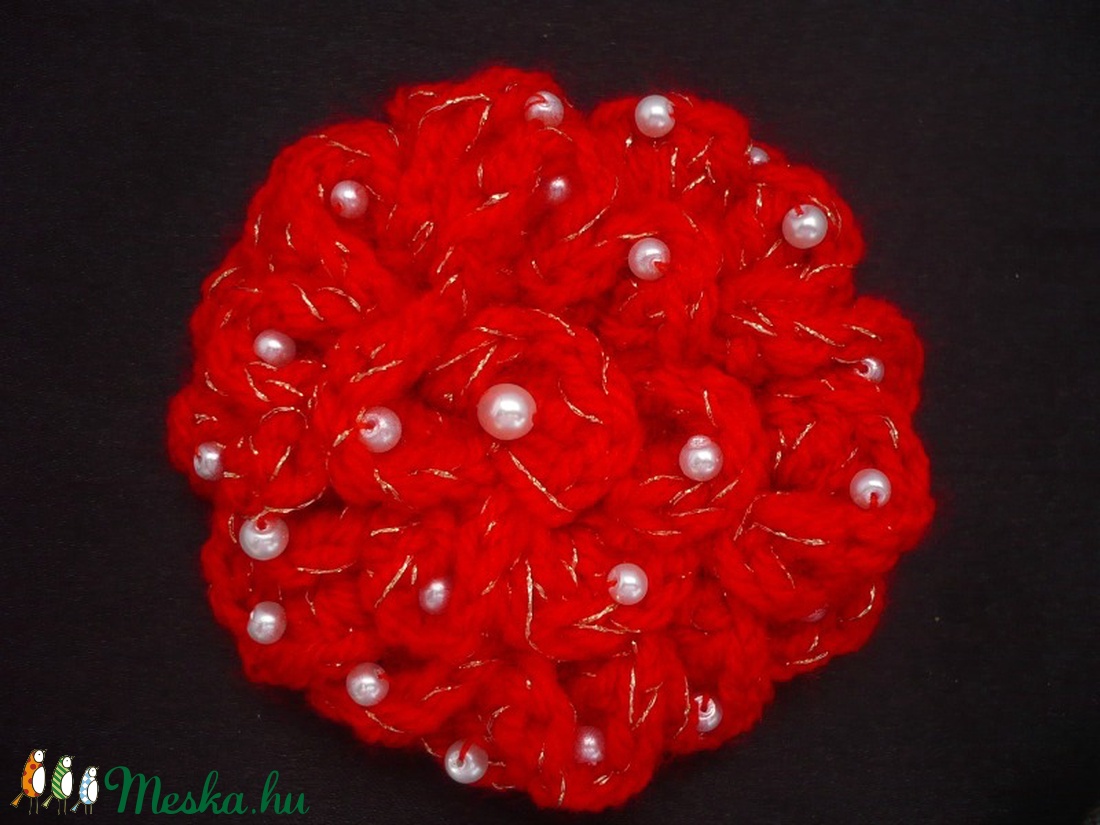 Piros-ezüst horgolt virág bross - ékszer - kitűző és bross - kitűző - Meska.hu Piros-ezüst horgolt virág bross - ékszer - kitűző és bross - kitűző - Meska.hu