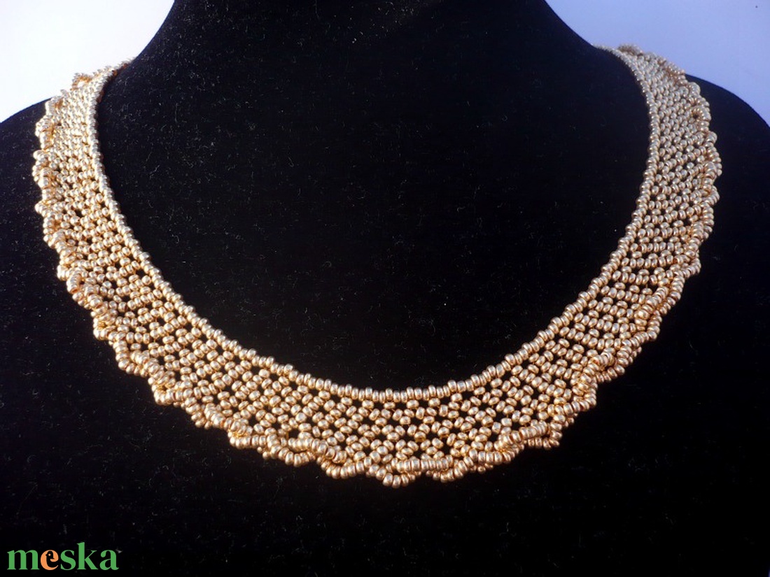 Antik arany színű gyöngynyaklánc, gyöngygallér, ajándék - ékszer - nyaklánc - gyöngyös nyaklánc - Meska.hu