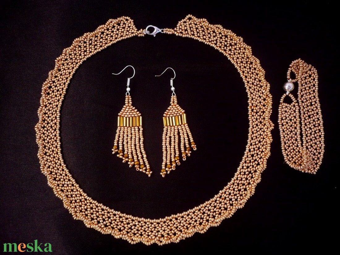 Antik arany színű gyöngynyaklánc, gyöngygallér, ajándék - ékszer - nyaklánc - gyöngyös nyaklánc - Meska.hu