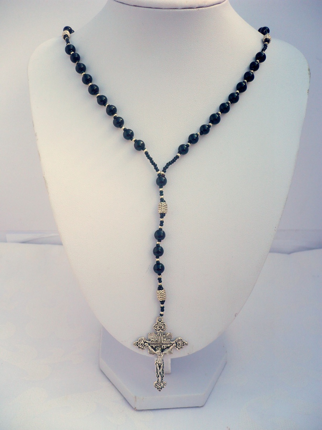 Fekete -ezüst férfi rózsafüzér rózsafüzér nyaklánc , férfi nyaklánc,  férfi ékszer, Meska -  - Meska.hu