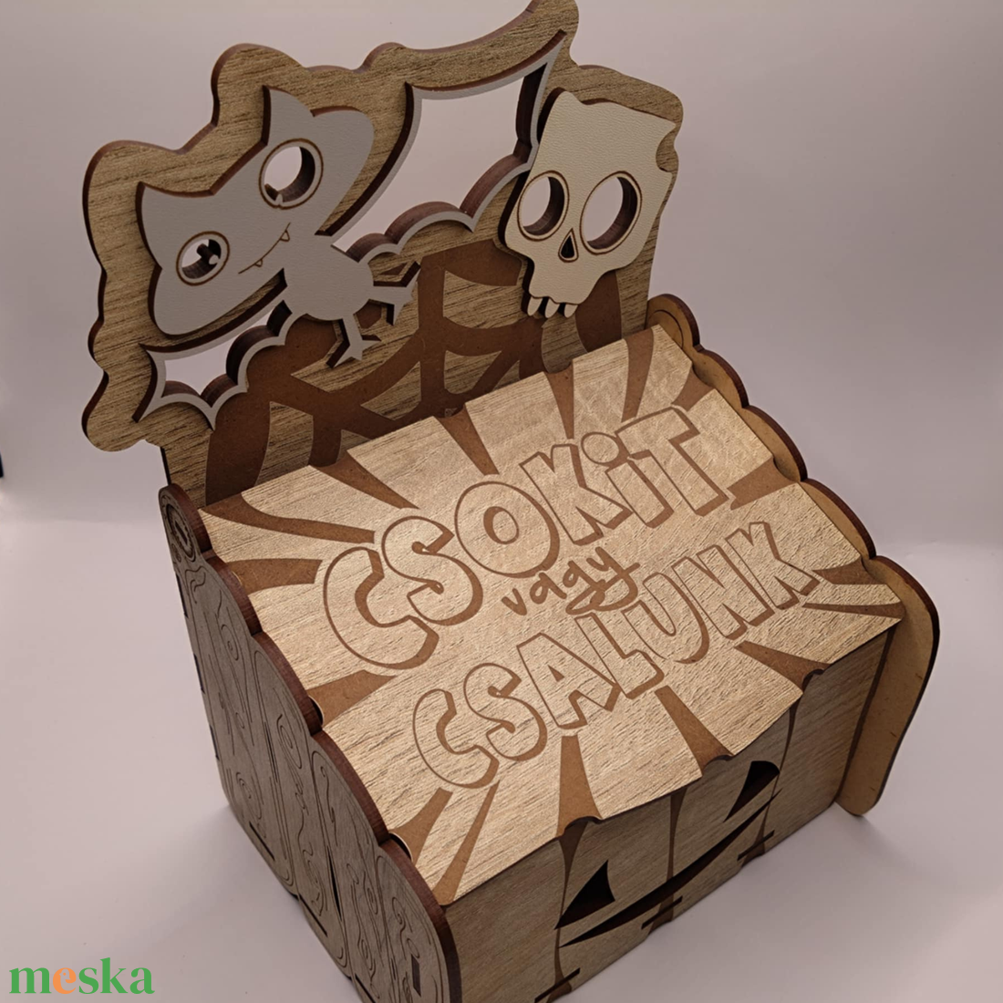 Csokit vagy csalunk Halloween töklámpás fa édességtartó doboz - otthon & életmód - dekoráció - halloween - halloweeni dekoráció - Meska.hu Csokit vagy csalunk Halloween töklámpás fa édességtartó doboz - otthon & életmód - dekoráció - halloween - halloweeni dekoráció - Meska.hu