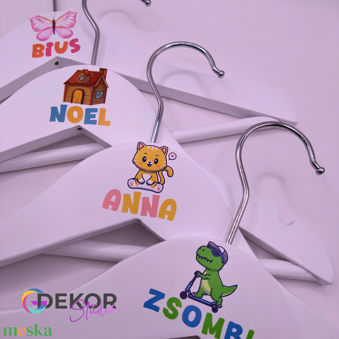 Egyedi gyerekvállfa - fehér, 33 cm - ruha & divat - babaruha & gyerekruha - babafotózási ruha és kellék - Meska.hu